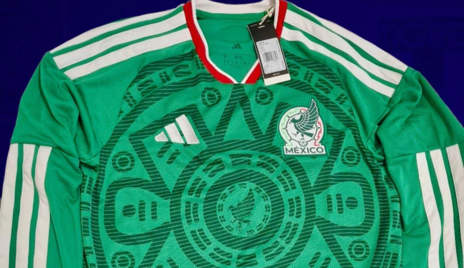 Entre playeras hay un poco de historia